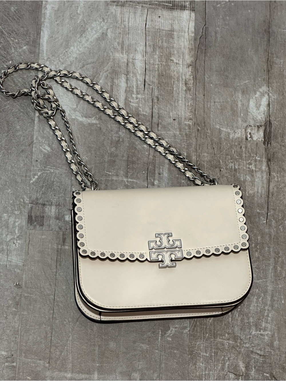Tory Burch Cream Scalloped-Edge Leather Crossbody with Silver Chain